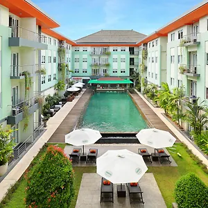 Отель Harris & Residences Riverview Kuta, Bali